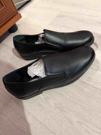 Две обуви сразу продам, кожа