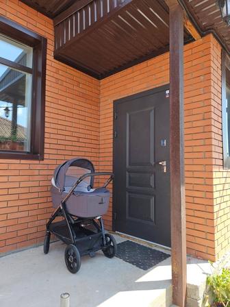 Продам детскую коляску, кроватку и автокресло