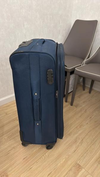 Чемодан размера L ( самый большой размер)