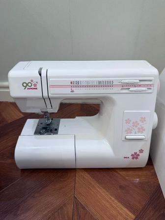 Продам швейную машину Janome и оверлок Elna 664