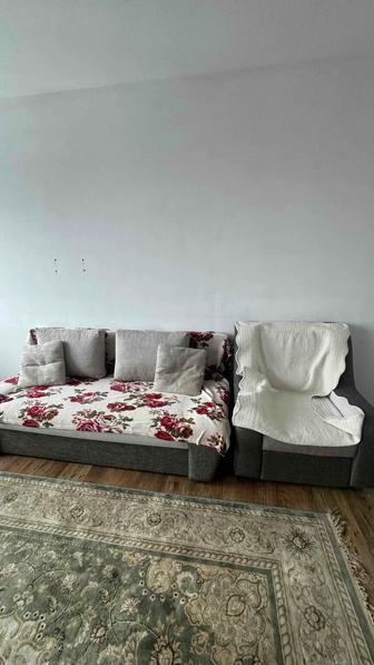 Продам диван и два кресла