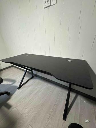 Прода новый стол