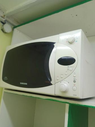 Микроволновая печь