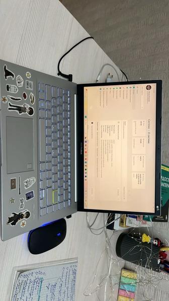 Продам ноутбук ASUS vivobook