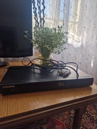 Продам dvd плеер