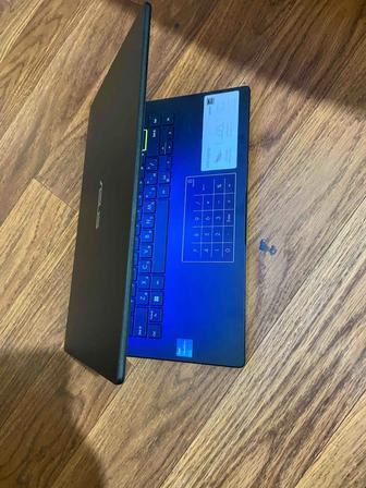 ASUS новый модел 2025