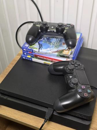 ПродаетсяPlayStation 4, 1 Тб