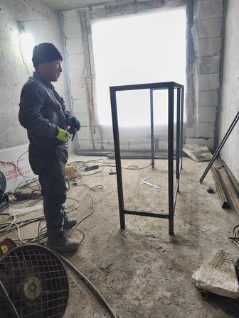 Сварщик навес метал крыша забор перила балкон лестница