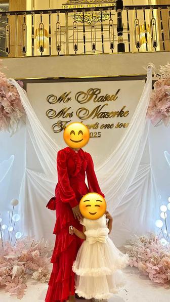 Красное платье