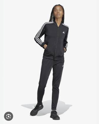 Женский спортивный костюм Adidas