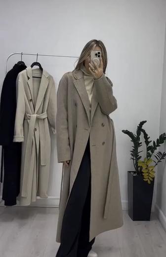 Пальто из натуральной шерсти