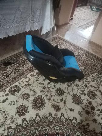 Продам автокресло