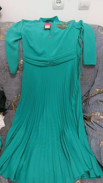 Продам женские платья новые Турция