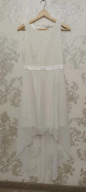 Коктейльное платье с пайетками