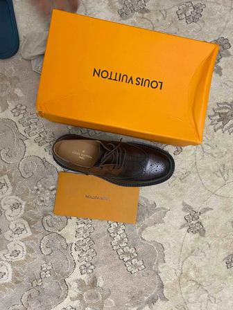 Продам мужские туфли 41-42 размер