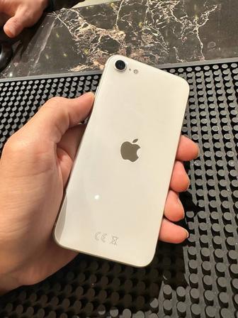 Айфон Се 2020