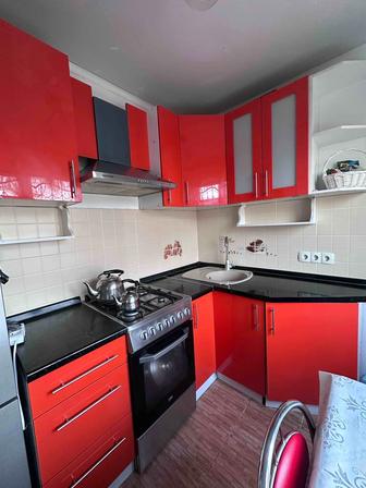 Продам кухню угловую б/у