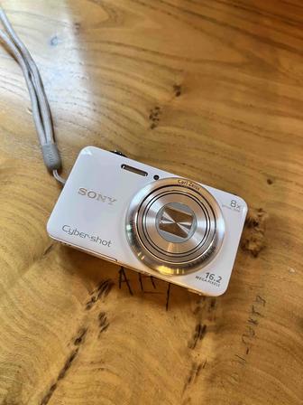 Продам фотоаппарат Sony Cybershot DSC-WX60