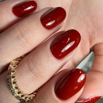 Маникюр и педикюр