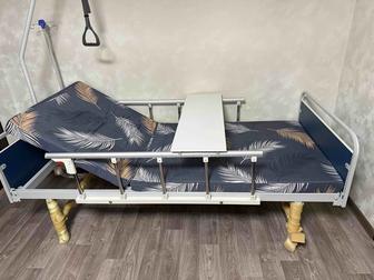 Медицинская кровать