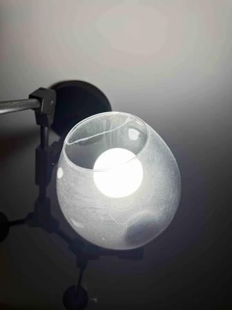 Продам люстру