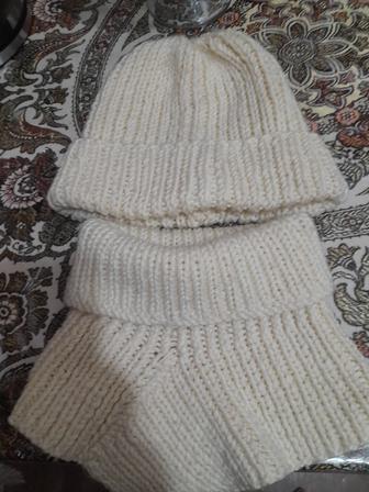 Продам шапку и манишку