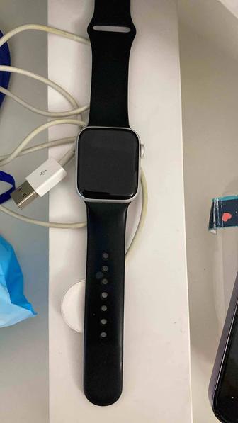 Apple Watch 6 (40 mm)