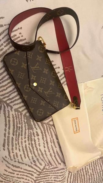 Продам сумку LV