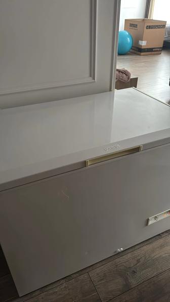 Продам морозильную камеру