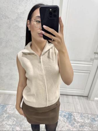 Жилетка трикотажная