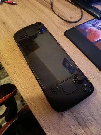 Продам steam dec oled 512g.