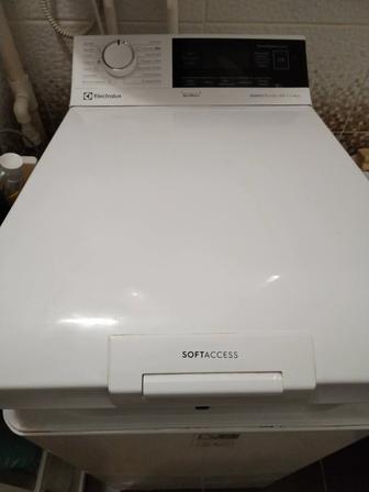 Продается стиральная машинка Elekrolux.