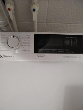 Продается стиральная машинка Elekrolux.