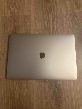 MacBook Pro 16 2019