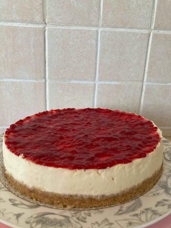 Чизкейк с малиной