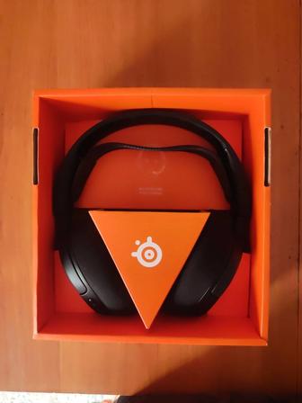 Наушники Steelseries Arctis Nova 1