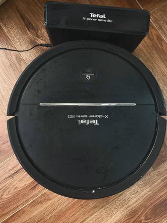 Продам робот-пылесос Tefal Explorer Serie 80