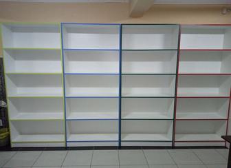 Стеллажи и витрины бу