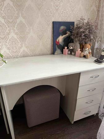 Продам стол