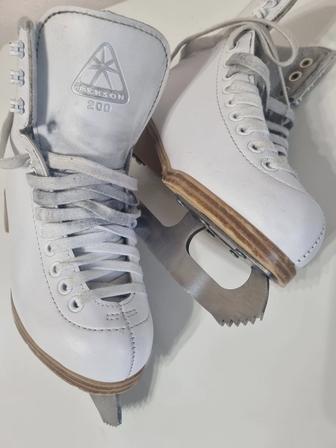 Продам детские коньки Jacson