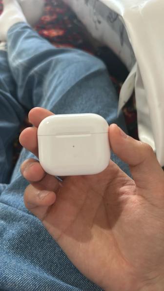 Продам наушники AirPods 3 с одним наушником