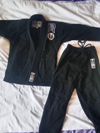 Продам кимоно для джиу джитсу