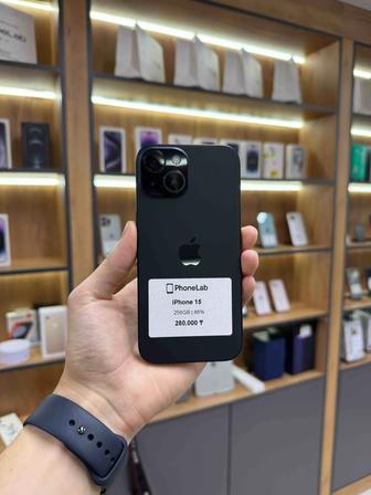 iPhone 15 256 GB / PhoneLab