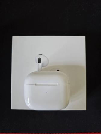 Продам кейс от наушников airpods (3rd generation)