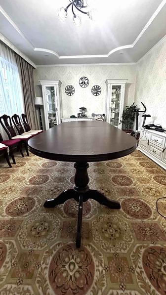 Стол и стулья дерево