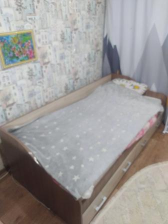 Продам кровать