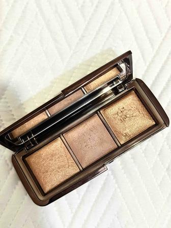 Hourglass Ambient Lighting Palette Volume 3 палетка для контуринга /бронзер