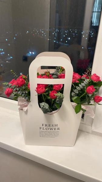 Продам цветы и бенто торт сегодняшние