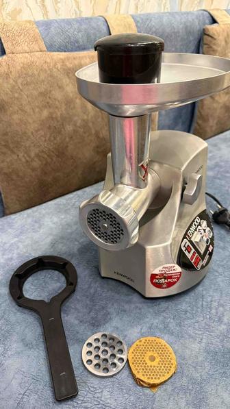 Продам мясорубку Kenwood pro 1600