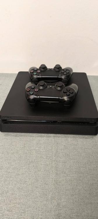 Playstation 4 Slim 1TB